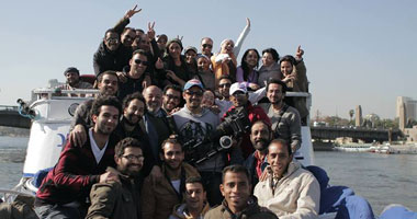 بالصور.. كواليس فيلم "فتاة المصنع"