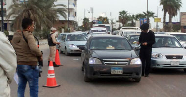 ضبط سائق اقتحم كمينا مروريا بعد تبادل النار مع الأمن أعلى دائرى القليوبية