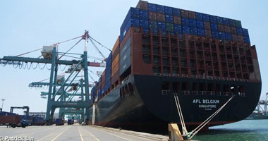 تراجع الصادرات الصينية بنسبة 6.4 % خلال عام