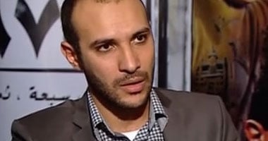 محمد دياب ينتهى من مونتاج فيلم "اشتباك" ويسافر باريس لوضع الخدع