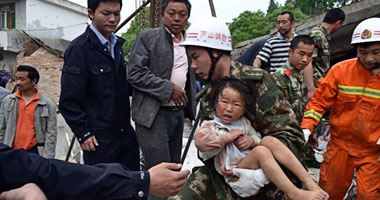ارتفاع ضحايا الزلزال بجنوب الصين إلى 367 قتيلا