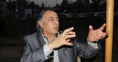 توقف نشر مقالات الناقد المسرحى أحمد سخسوخ بأخبار الأدب