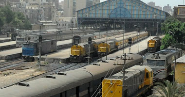 عودة حركة القطارات بعد انفجار قنبلة على شريط السكة الحديد فى دمنهور