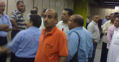 ارتباك فى حركة مترو المنيب شبرا بسبب عطل بمحطة "الشهداء"