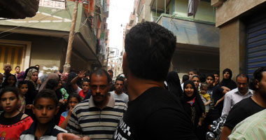 الأمن يحاصر عزبة شلبى لمنع الأهالى من الفتك بمسن اغتصب وقتل فتاة