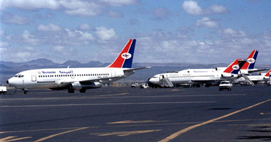 استئناف رحلات الطيران المدني من وإلى مطار عتق اليمني بعد توقف 7 سنوات