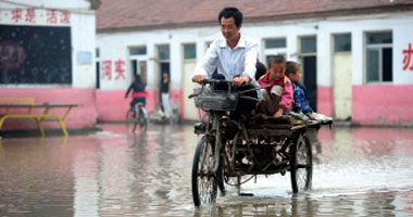 52 قتيلاً ومفقوداً بفيضانات وانزلاقات تربة بالصين