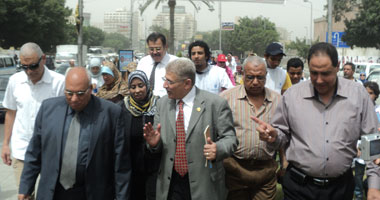 بالصور.. محافظ الإسكندرية يشارك فى حملة بيئة نظيفة