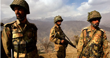 الجيش الباكستانى: مقتل 21 مسلحا فى غارات جوية بالقرب من الحدود الأفغانية