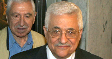 عباس يبحث مع الرئيس الفرنسى الاعداد للمؤتمر الدولى للسلام