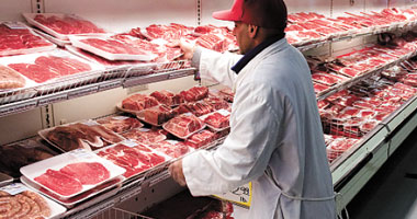 "التجارة" تنفى وجود أزمة فى كميات اللحوم فى السوق المحلى