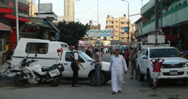 الأمن يفصل بين معارضى ومؤيدى مرسى بميدان الحصرى بأكتوبر