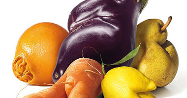 بخصومات 30%.. سوبر ماركت فرنسى ينجح فى بيع الفواكه والخضراوات القبيحة