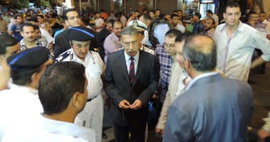 مدير أمن القاهرة يفاجئ الخدمات الأمنية بـ"رابعة" و"التحرير"