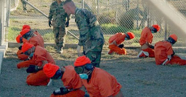 أمريكا تفرج عن 5 معتقلين من "جوانتانامو" وترسلهم لجورجيا وسلوفاكيا
