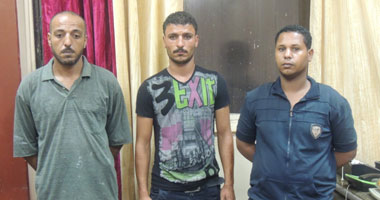 ضبط 3 عاطلين بحوزتهم أسلحة نارية وبيضاء فى المنصورة بالدقهلية