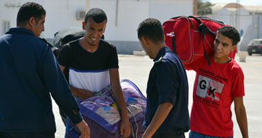 عودة 26 عائلة ليبية من مصر لطبرق تحت رعاية الحكومة الليبية المؤقتة