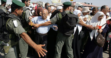 قوات الاحتلال الإسرائيلى تحظر صلاة الجمعة بالأقصى لأقل من 50 عامًا