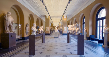 إثيوبيا تطالب بريطانيا بإعادة آثارها من متحف فيكتوريا وألبرت 