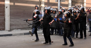 النيابة تحقق مع ضباط الداخلية المتهمين بإطلاق الرصاص فى ثورة 25 يناير 