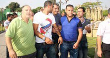 الأهلى ينتظر بطاقة محمد شوقى 