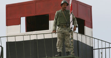 مسئولون سودانيون يتفقدون سير العمل بمعبر"أشكيت-حلفا" الحدودى مع مصر