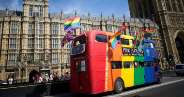 موقع مكور: الإسرائيليون يطالبون بالسماح بزواج "الشواذ جنسيا"