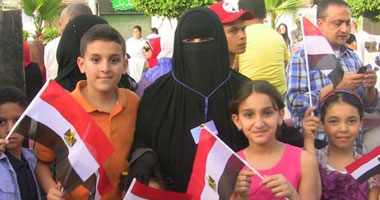 أمينة نسائية لحزب "النور" بالعاشر من رمضان تدلى بصوتها