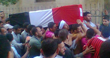 وصول جثمان أول شهداء محافظة الشرقية لمركز شرطة ديرب نجم