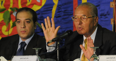 "زقزوق" ينتقد ارتداء الحجاب قبل سن المحيض.. ويؤكد: القرآن يحث على تباعد فترات الحمل.. "مشيرة خطاب": مصر لا تحتمل سوى طفلين فقط لكل أسرة.. والأزهر لم يمانع تمديد سن الزواج إلى 18 سنة كحد أدنى 