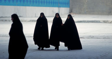 ذعر فى إيران بعد هجمات بمادة حمضية على نساء لعدم وضعهن الحجاب