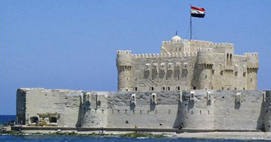 آثار الإسكندرية: إزالة تعديات نادى الصيد على حرم قلعة قايتباى 