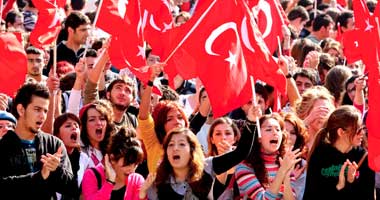 حزب العمال الكردستانى يعلن مسؤوليته عن الهجوم على مقر للشرطة فى تركيا