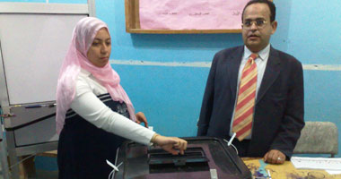 الحبس شهر لموظف بالإسكندرية بتهمة تعطيل لجنة لانتخابات برلمان 2011 