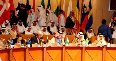 القمة الخليجية تدعو إلى تنفيذ القرار الأممى بشأن اليمن بشكل كامل