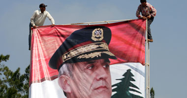 فك السياج الشائك بلبنان