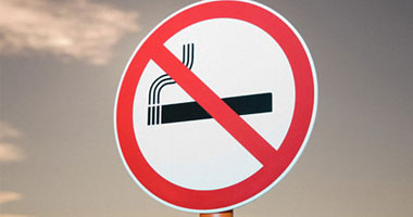 حظر التدخين بالأماكن العامة فى بريطانيا أنقذ حياة مئات الرضع