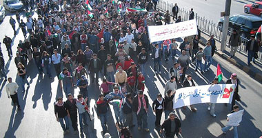 متظاهرون أردنيون يحتجون على رسومات شارلى ابدو