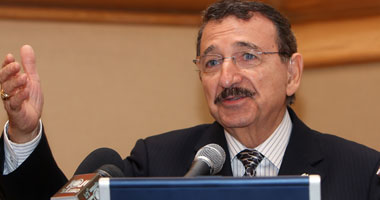 جامعة بنها ترشح مصطفى السيد لجائزة مبارك للعلوم