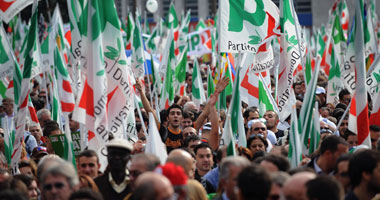 مظاهرة فى روما تطالب بإطلاق سراح صحفى إيطالى محتجز بتركيا