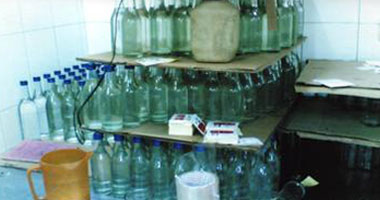 ضبط 1438 زجاجة خمور فاسدة بأكتوبر 