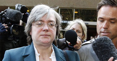 إنجليزية تتعرض لغرامة لسوء معاملتها لقطة