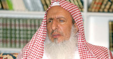مفتى السعودية يدعو إلى التجنيد الإجبارى للشباب للدفاع عن الدين و الوطن