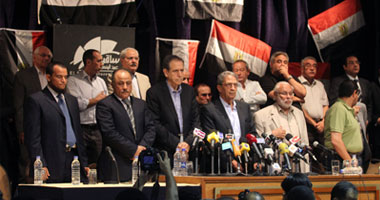 مشادات بين الحضور بمؤتمر مرشحى الرئاسة حول أحداث ماسبيرو