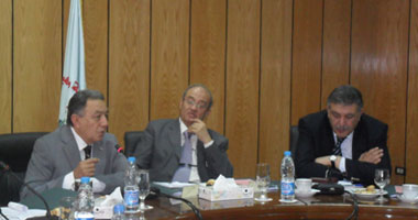 اجتماع موسع للإعداد لسفر وفد مصرى إلى ليبيا