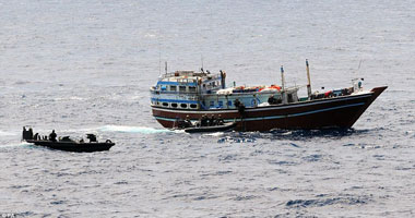 تايلاند تبعد قاربا يحمل 300 مهاجر خارج مياهها الإقليمية