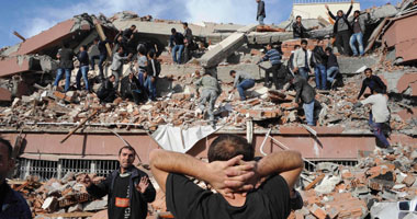 إيران ترسل فرق إنقاذ لمناطق الزلزال فى تركيا 