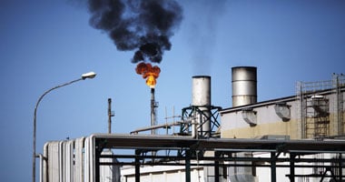 مجموعة شيفرون تخفض إنتاجها النفطى فى نيجيريا بعد تعرض منصتها لهجوم