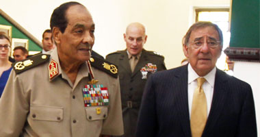 المشير طنطاوى يلتقى وزير الدفاع الأمريكى لبحث العلاقات بين البلدين