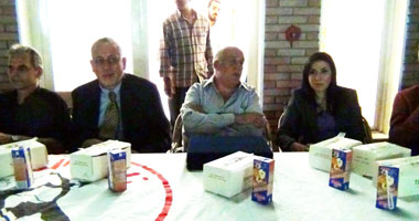 بالصور.. الزمالك يكرم السرجانى بعد فوزه فى انتخابات الطائرة